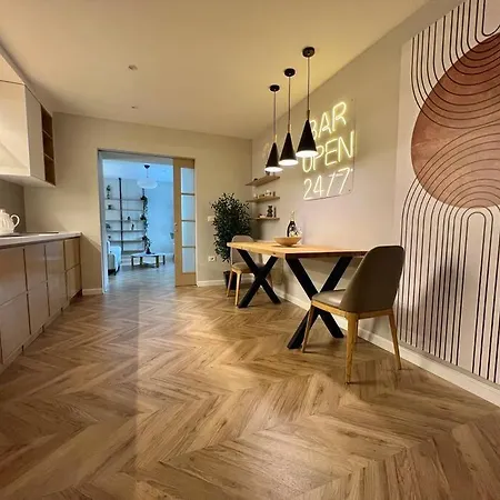 The Wilson Square Apartment